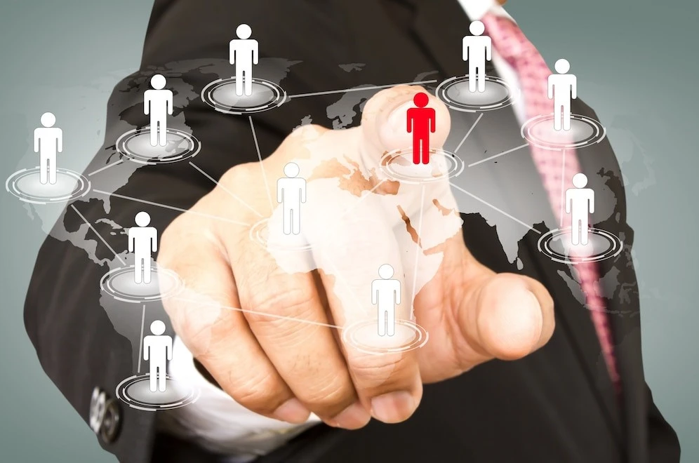 Connecting with employees globally via HRM