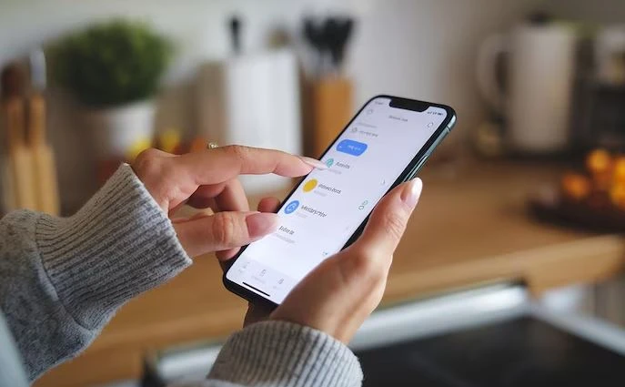 Mobile app UI